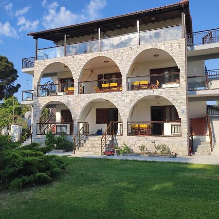 Aegialis Apartments Вурвуру Екстер'єр фото