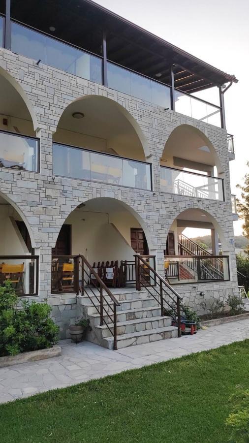 Aegialis Apartments Вурвуру Екстер'єр фото