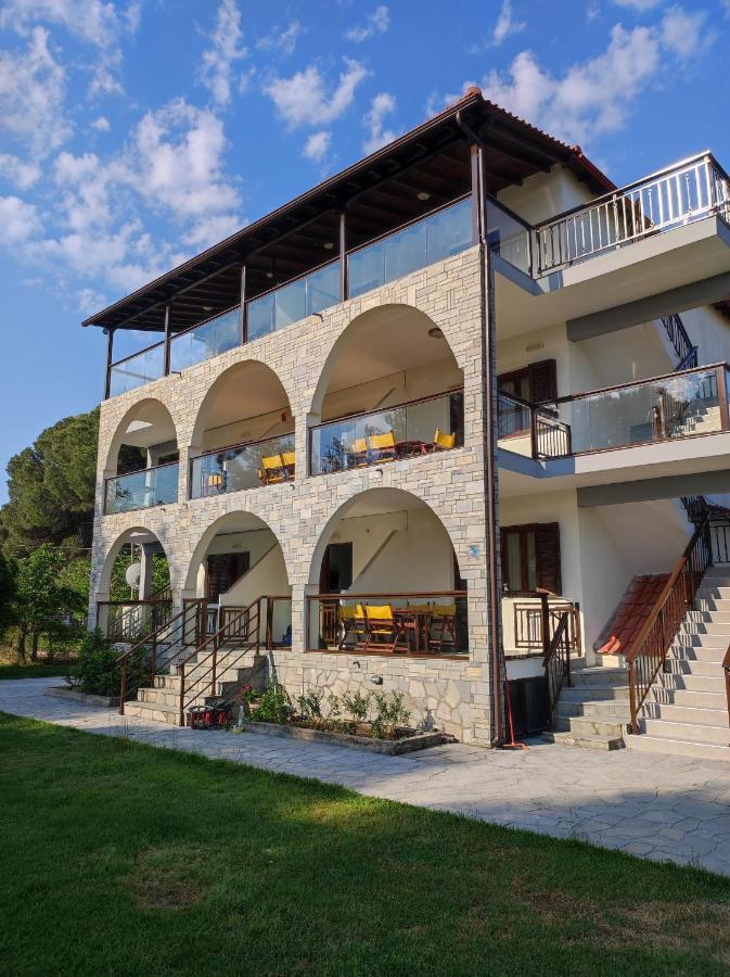 Aegialis Apartments Вурвуру Екстер'єр фото