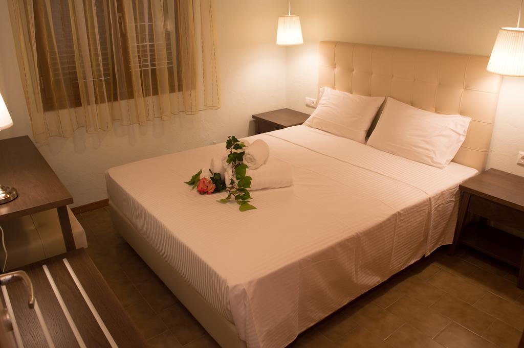 Aegialis Apartments Вурвуру Екстер'єр фото