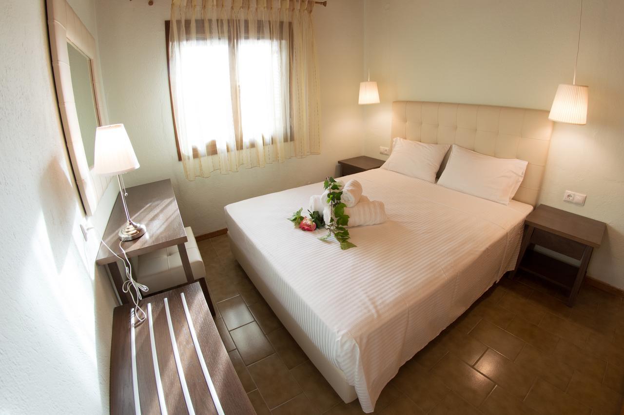 Aegialis Apartments Вурвуру Екстер'єр фото